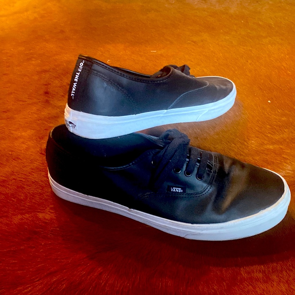 Vans - size 13 - basically brand new - black leather